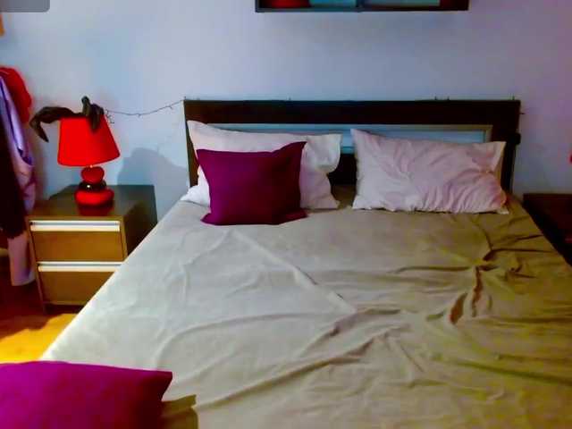 Трансляцияның скриншоттары TerriSiery