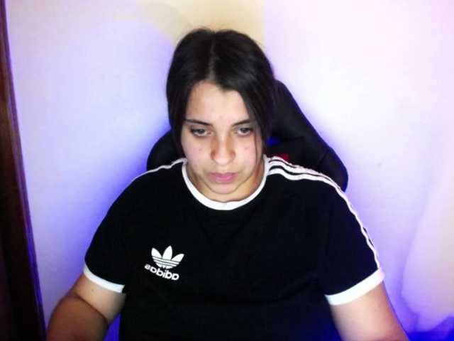 Трансляцияның скриншоттары tifanydaniel