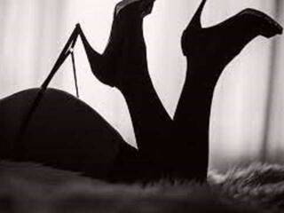 Эротикалық бейне чат TinaLoiisea