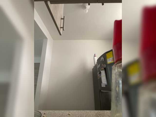 Трансляцияның скриншоттары Tinny111