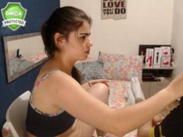 Трансляцияның скриншоттары two-wolves