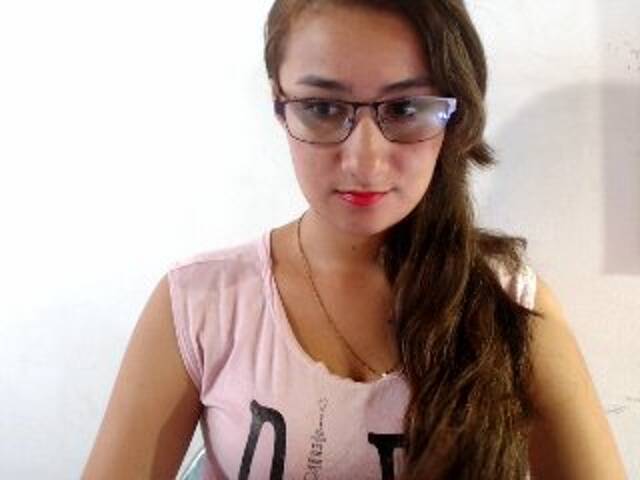 Трансляцияның скриншоттары vaalentiinaa