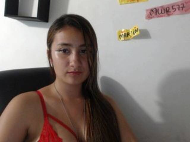 Трансляцияның скриншоттары vaalentiinaa