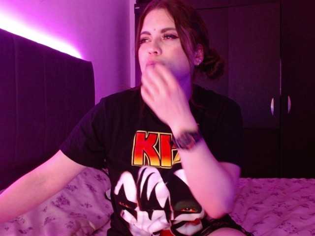 Трансляцияның скриншоттары VenusGinger