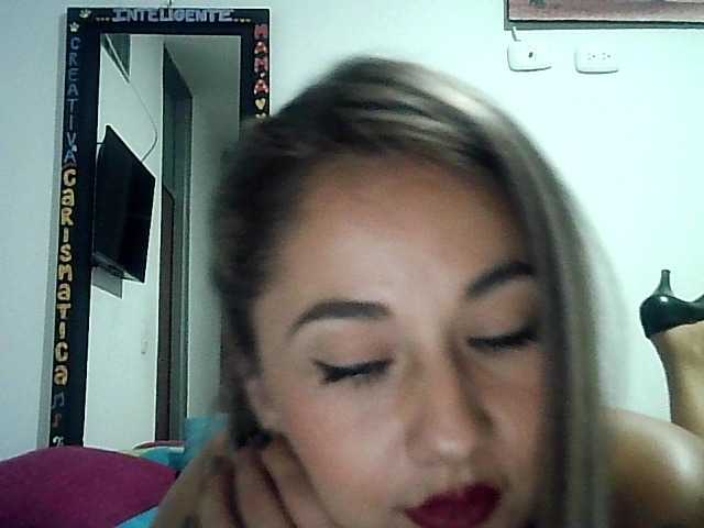 Трансляцияның скриншоттары VenusWilliam