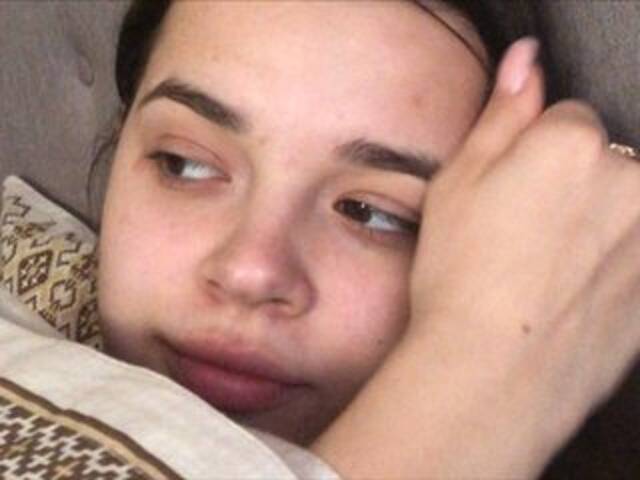 Трансляцияның скриншоттары ViolaBailey