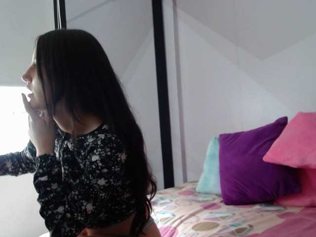 Трансляцияның скриншоттары violetcherry