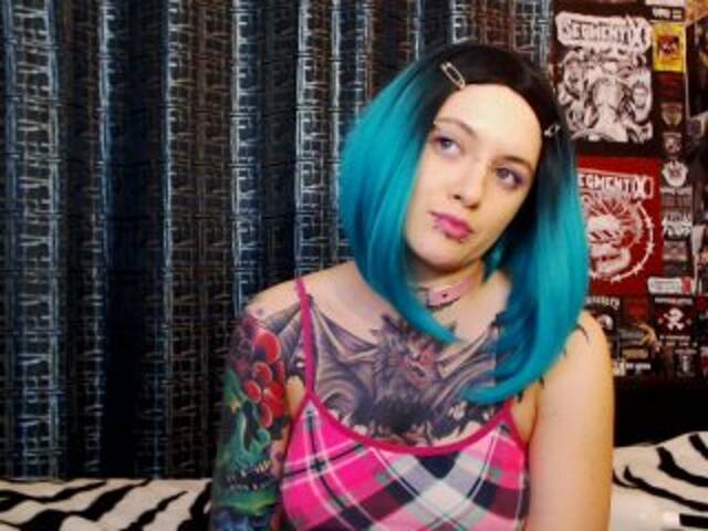 Трансляцияның скриншоттары xExoticGirlx