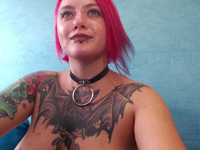 Трансляцияның скриншоттары xExoticGirlx